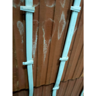 Uchwyt wciskany podtynkowy dla kabli od 3x1,5 do 4x2,5 podwójny - nylon bez halogenu  /opk=100szt./ 1TPIFD CELO (1TPIFD)